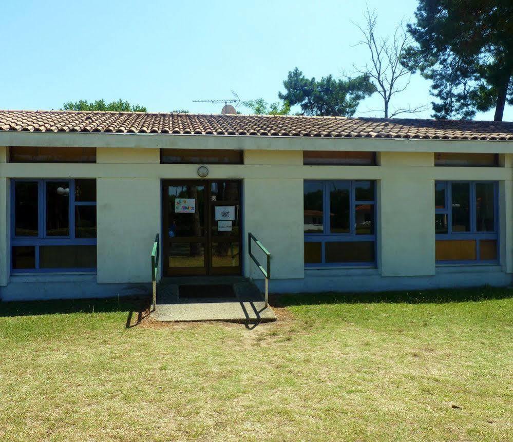 Hotel Sous Les Pins Ronce-les-Bains Exterior foto