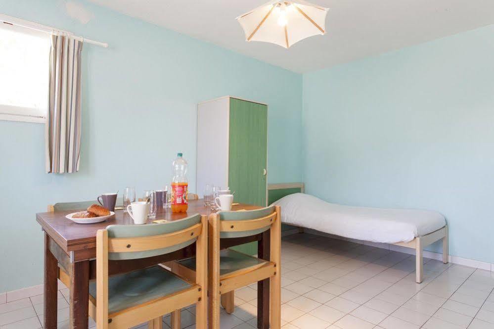 Hotel Sous Les Pins Ronce-les-Bains Exterior foto